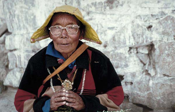 © Jørgen Johanson: Tibetanske Damer 1