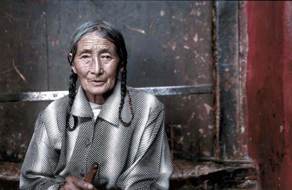 © Jørgen Johanson: Tibetanske Damer 2